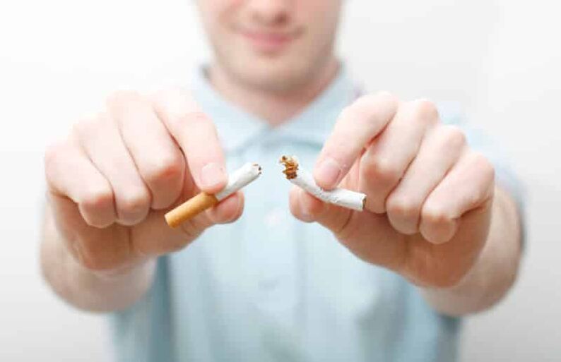 Pentru a preveni prostatita, trebuie să renunțați la fumat