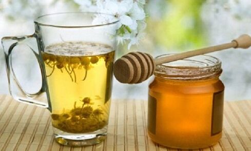 Infuziile de plante cu miere elimină inflamațiile din prostatită și sunt benefice pentru întregul organism
